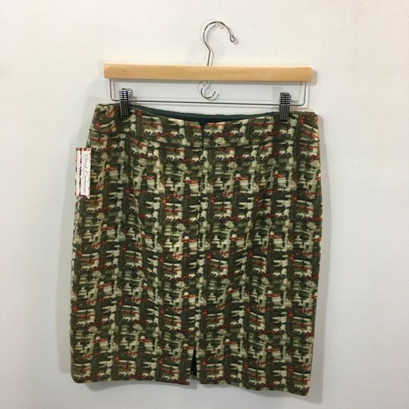 Worth green and red printed skirt size 8 - Picture 4 of 4